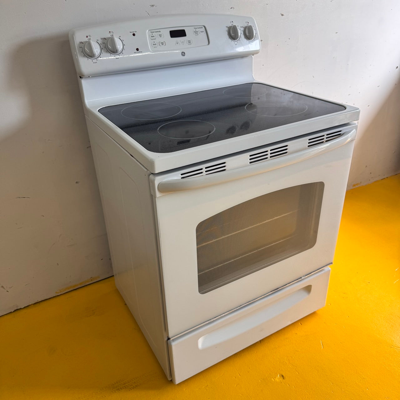 GE Electric Stove GE Electric Stove